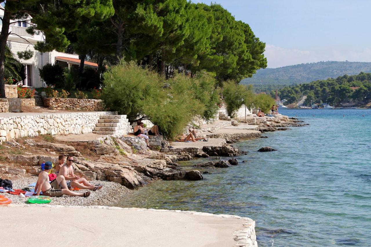 Apartments By The Sea Bobovisca Na Moru, Brac - 5682 Ložišće Bagian luar foto